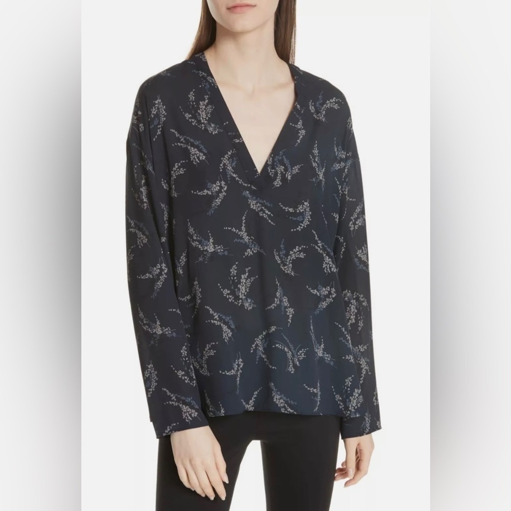 Vince Sprig Floral Print V-Neck Blouse Navy‎ S